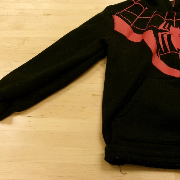 Marvel Spider-Man Miles Morales Black Pullover Hoodie Sweatshirt Boys Kids Sz 6 - Picture 2 of 8